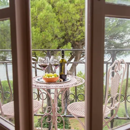 Heritage Mountain Near Rome W/ Pool & Panoramic Views Вилла *